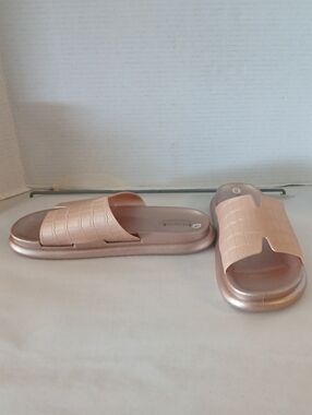 Sole Selection Rose Gold Slide Sandals